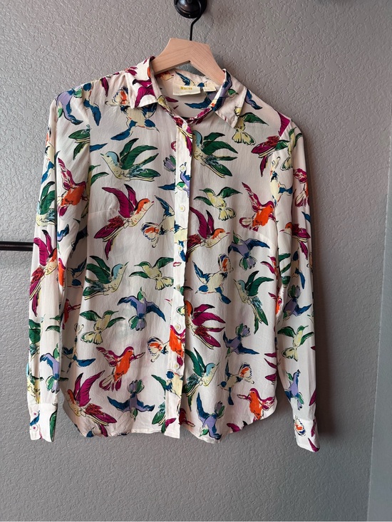 Anthropologie Tops - Anthropologie Maeve Silk Cream Button-Front Shirt Colorful Hummingbird SZ 0